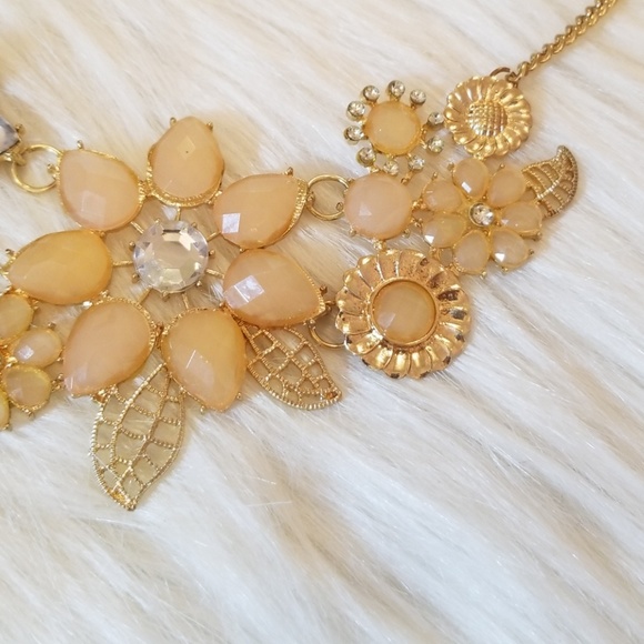 Necklace - Picture 2 of 3